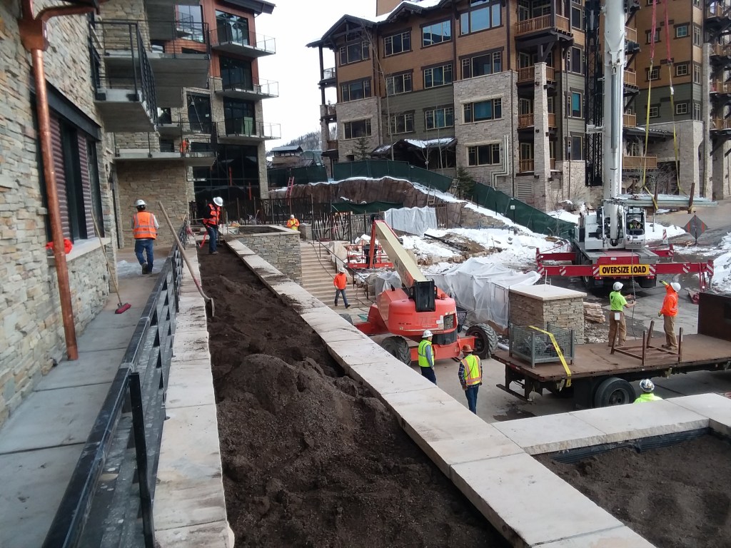 Rooftop-planter-lightweight-soil