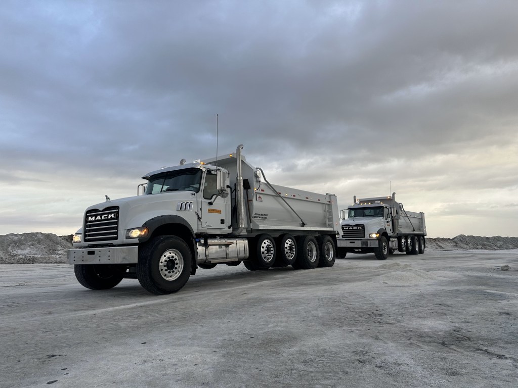 Winter-Salt-hauling-delivery-snow-removal